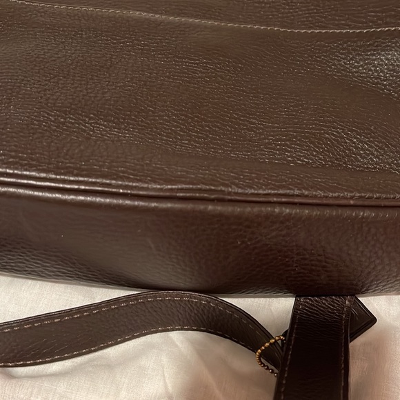 Brand new coach purse never been used paper still in it - Picture 4 of 5